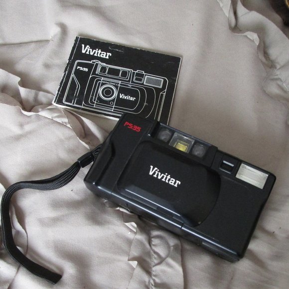 Vivitar 35mm film camera